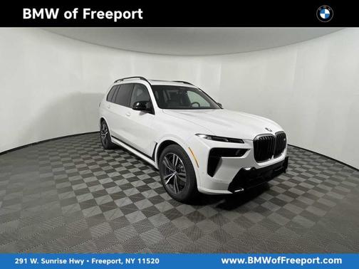 2025 BMW X7 M60i
