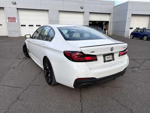 2023 BMW 530 i xDrive