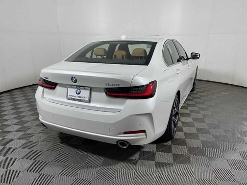 2025 BMW 330 i xDrive