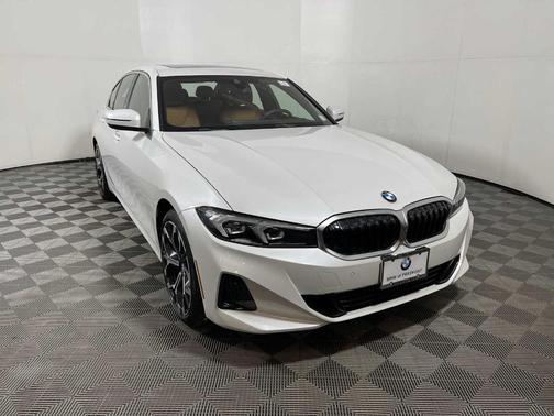 2025 BMW 330 i xDrive
