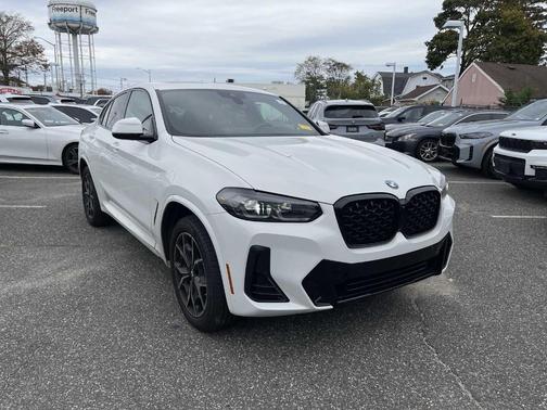 2023 BMW X4 xDrive30i