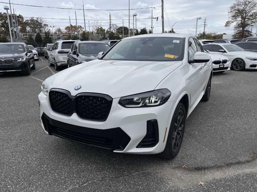 2023 BMW X4 xDrive30i