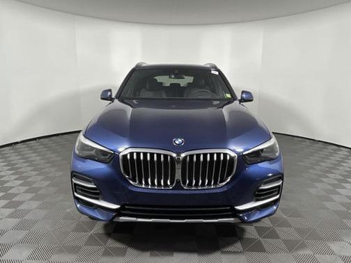 Photo 1 of 17 of 2022 BMW X5 xDrive40i