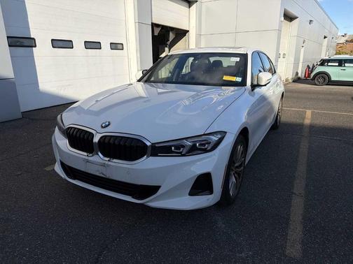 2023 BMW 330 i xDrive