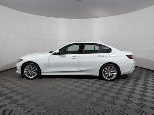 2023 BMW 330 i xDrive