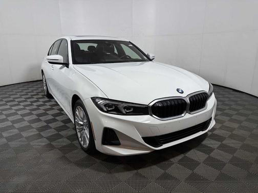 2023 BMW 330 i xDrive
