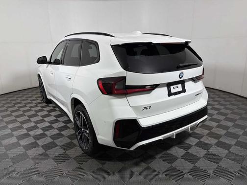 Alpine White 2023 BMW X1 xDrive28i