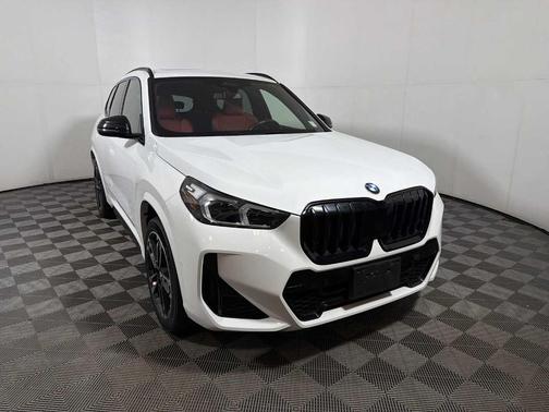 Alpine White 2023 BMW X1 xDrive28i