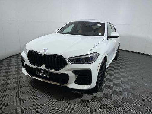 2023 BMW X6 M50i