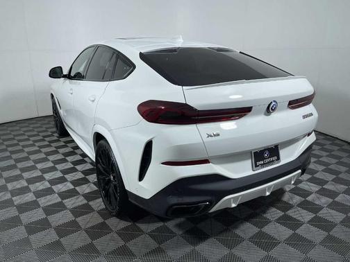 2023 BMW X6 M50i