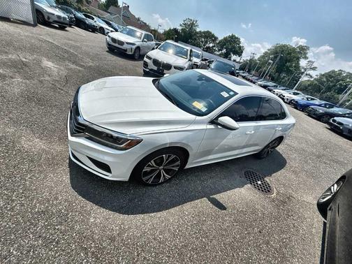 2022 Volkswagen Passat 2.0T SE