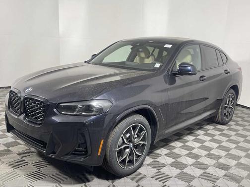 2025 BMW X4 xDrive30i