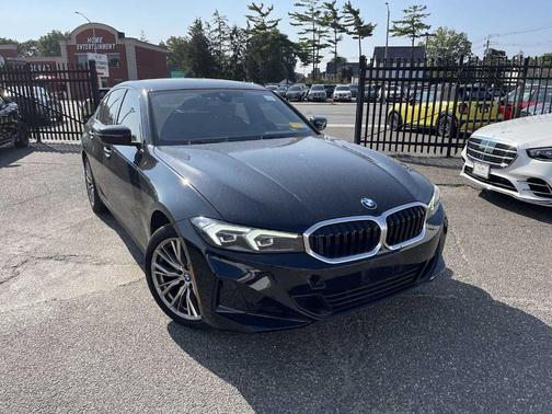 2023 BMW 330 i xDrive