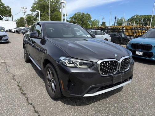 Dark Graphite Metallic 2022 BMW X4 xDrive30i