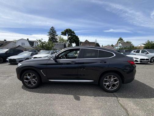 Dark Graphite Metallic 2022 BMW X4 xDrive30i