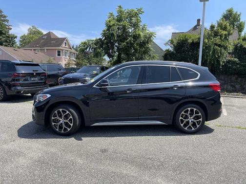 2021 BMW X1 xDrive28i