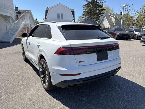 Glacier White Metallic 2025 Audi Q8 Premium Plus