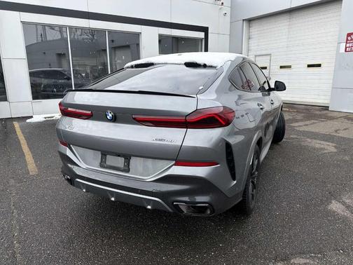 2024 BMW X6 xDrive40i