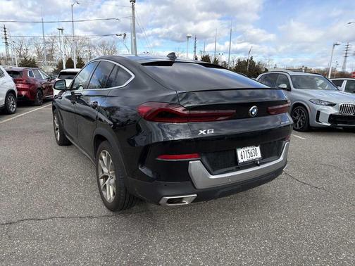 2023 BMW X6 xDrive40i