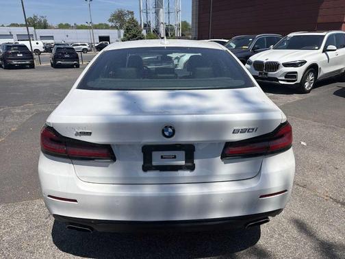 Mineral White Metallic 2023 BMW 530 i xDrive