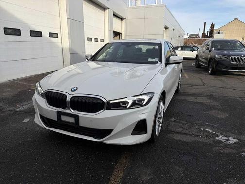 2023 BMW 330 i xDrive