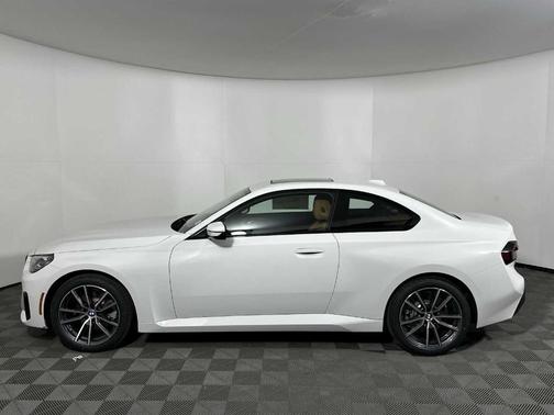 2025 BMW 230 i xDrive