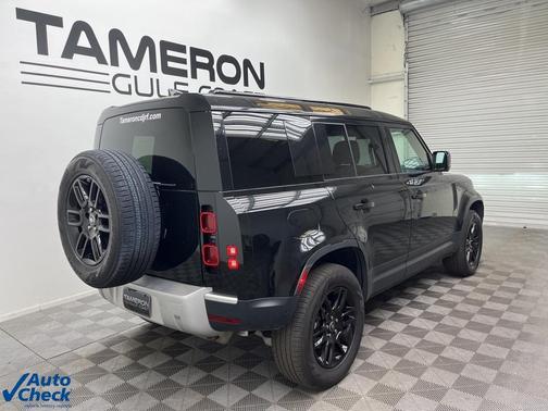 2025 Land Rover Defender P300