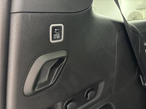 2025 Jeep Wagoneer Series II