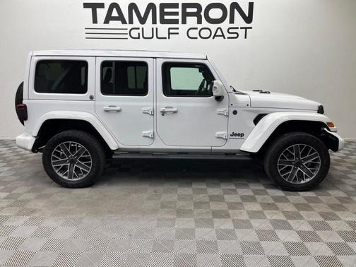 Bright White Clearcoat 2024 Jeep Wrangler 4xe High Altitude
