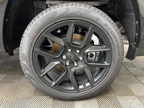 Diamond Black 2026 RAM 1500 Laramie