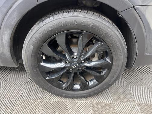 2019 Kia Sorento S