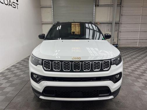 Bright White Clearcoat 2025 Jeep Compass Limited