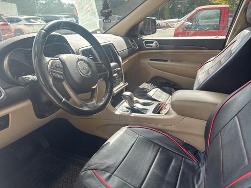 2019 Jeep Grand Cherokee Laredo E
