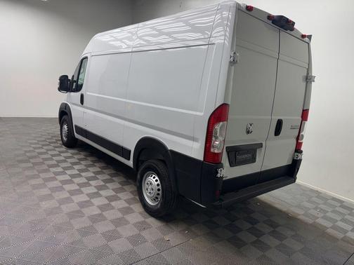 Bright White Clearcoat 2026 RAM ProMaster 1500 Base
