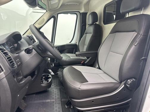 Bright White Clearcoat 2026 RAM ProMaster 1500 Base
