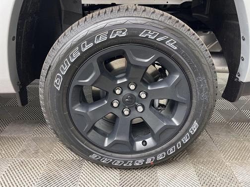 Silver Zynith 2026 RAM 1500 Big Horn/Lone Star