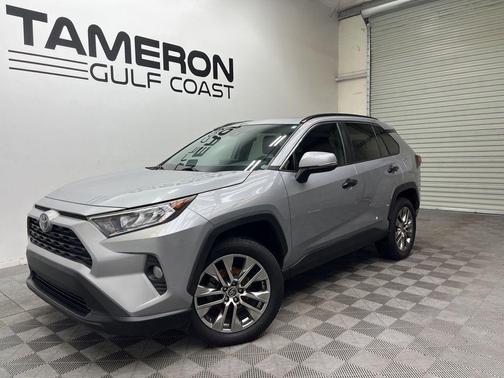 Silver Sky Metallic 2020 Toyota RAV4 XLE Premium