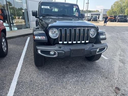 2020 Jeep Wrangler Unlimited Sahara