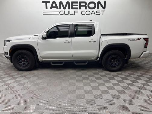 Glacier White 2025 Nissan Frontier PRO-X