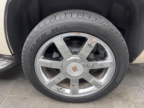 2014 Cadillac Escalade Luxury