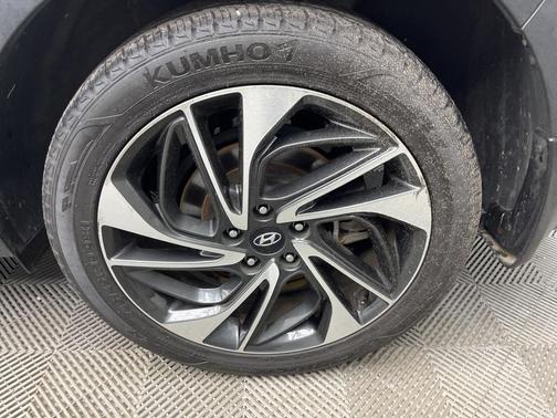 2021 Hyundai TUCSON Sport