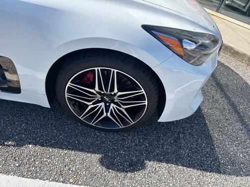 2023 Kia Stinger GT2