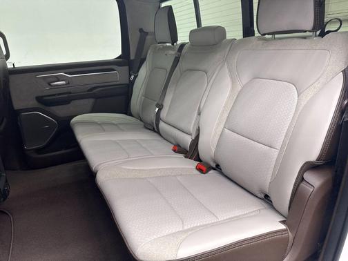 Bright White Clearcoat 2026 RAM 1500 Laramie