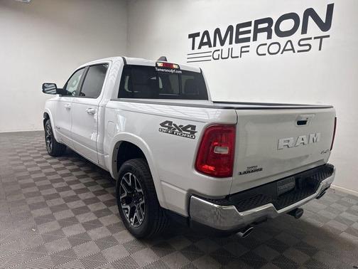 Bright White Clearcoat 2026 RAM 1500 Laramie