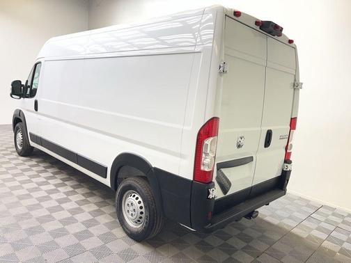 Bright White Clearcoat 2026 RAM ProMaster 1500 Low Roof