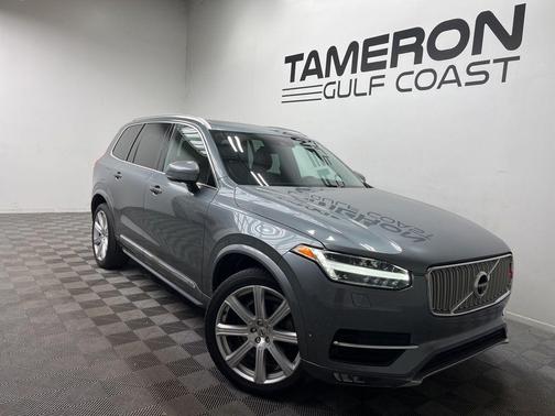 Gray Metallic 2018 Volvo XC90 T6 Inscription