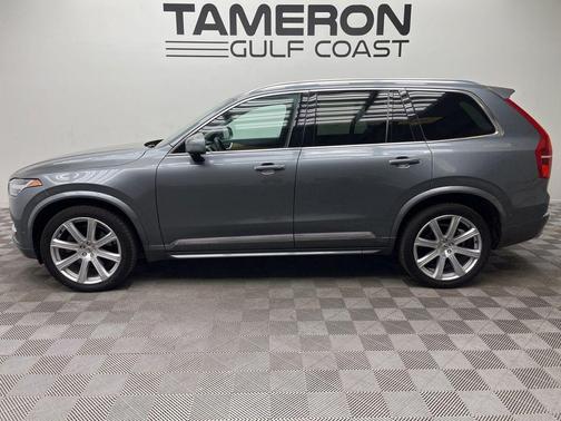 Gray Metallic 2018 Volvo XC90 T6 Inscription