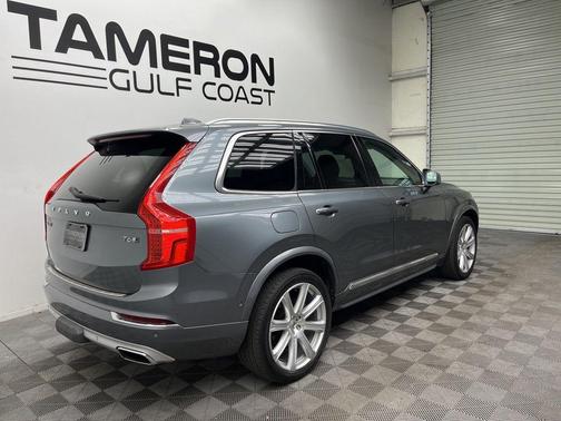 Gray Metallic 2018 Volvo XC90 T6 Inscription