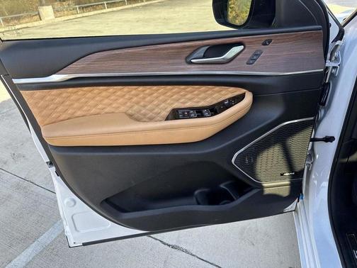 2024 Jeep Grand Cherokee Summit