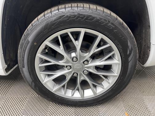 2024 Jeep Grand Cherokee Summit